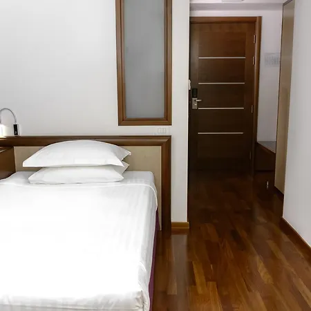 City5 & By Lsa 3* Üsküp