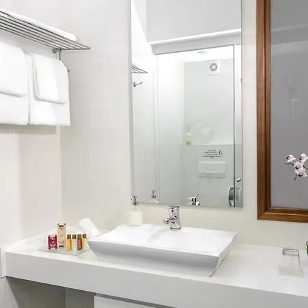 City5 & By Lsa 3* Üsküp